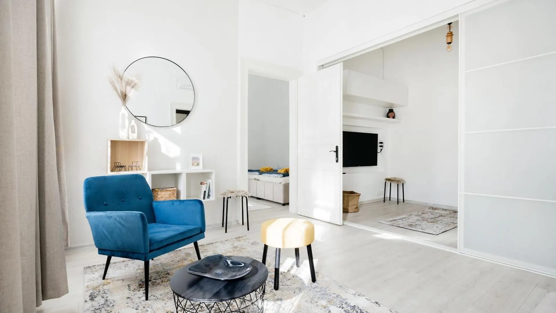 Bright And Cozy Urban Getaway Apartment Budapest