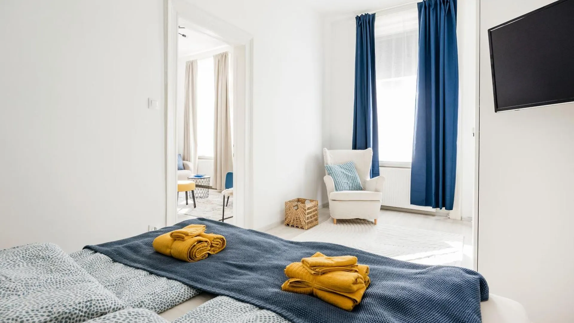 Bright And Cozy Urban Getaway Apartment Budapest Hungary