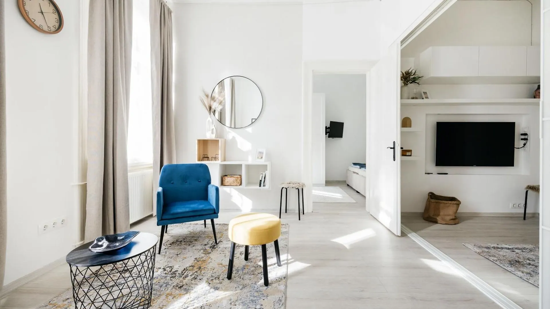 Bright And Cozy Urban Getaway Apartment Budapest