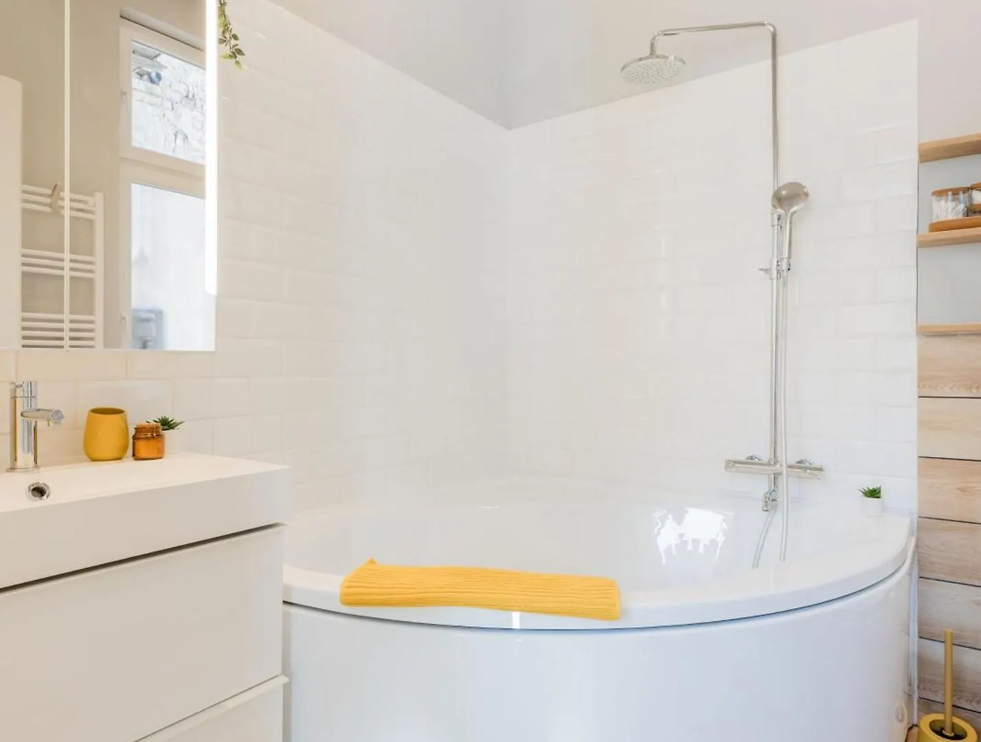 Bright And Cozy Urban Getaway Appartement Boedapest